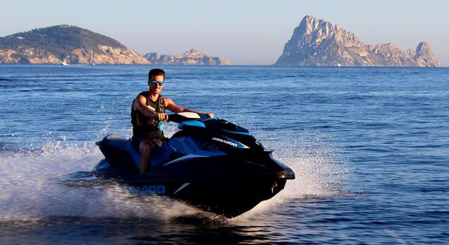 Alquiler Motos de Agua Ibiza