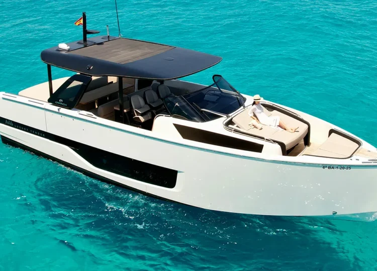 Yate Cranchi A46 - Just Unique